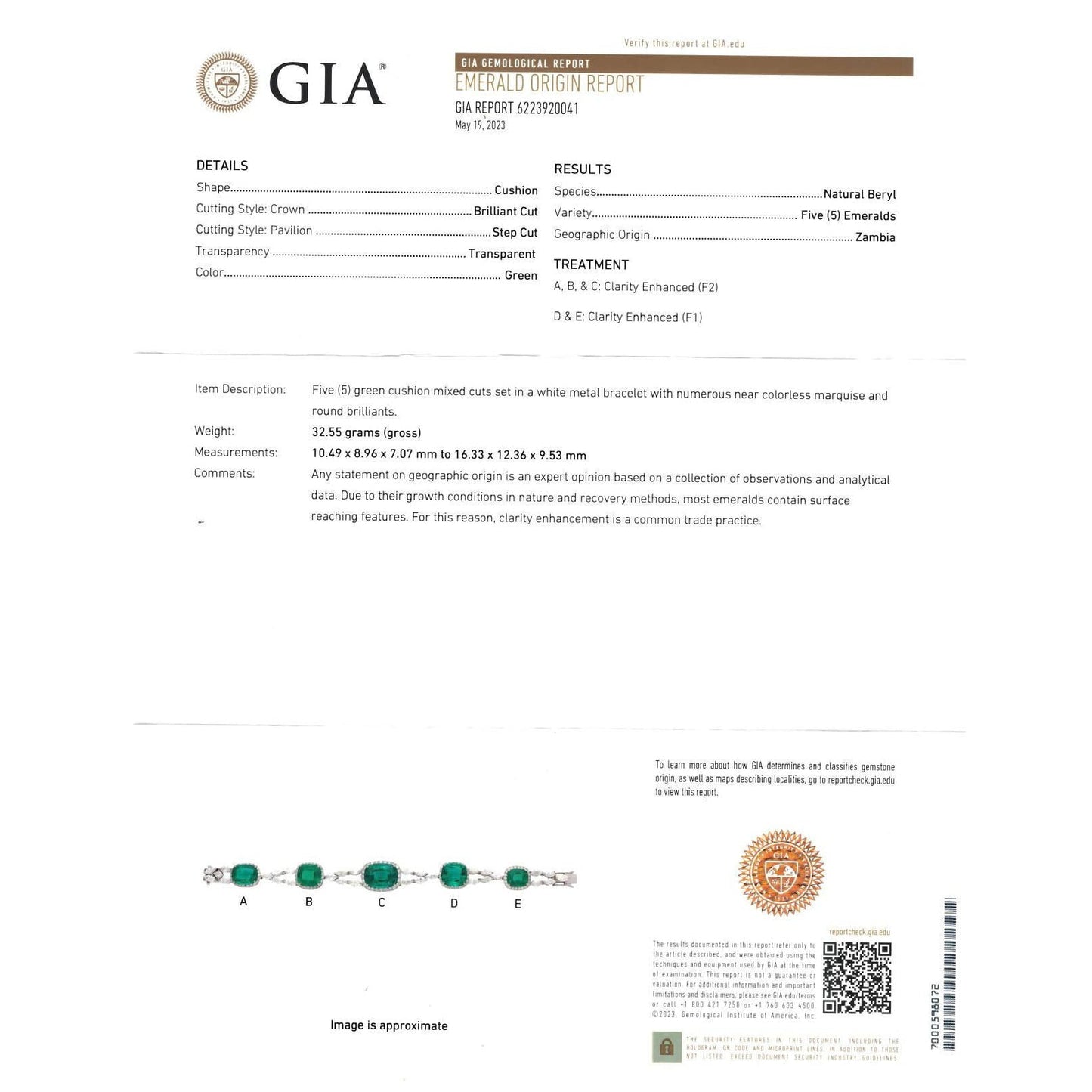 Estate Collection - 18k White Gold 35 Carat Emerald Diamond Bracelet