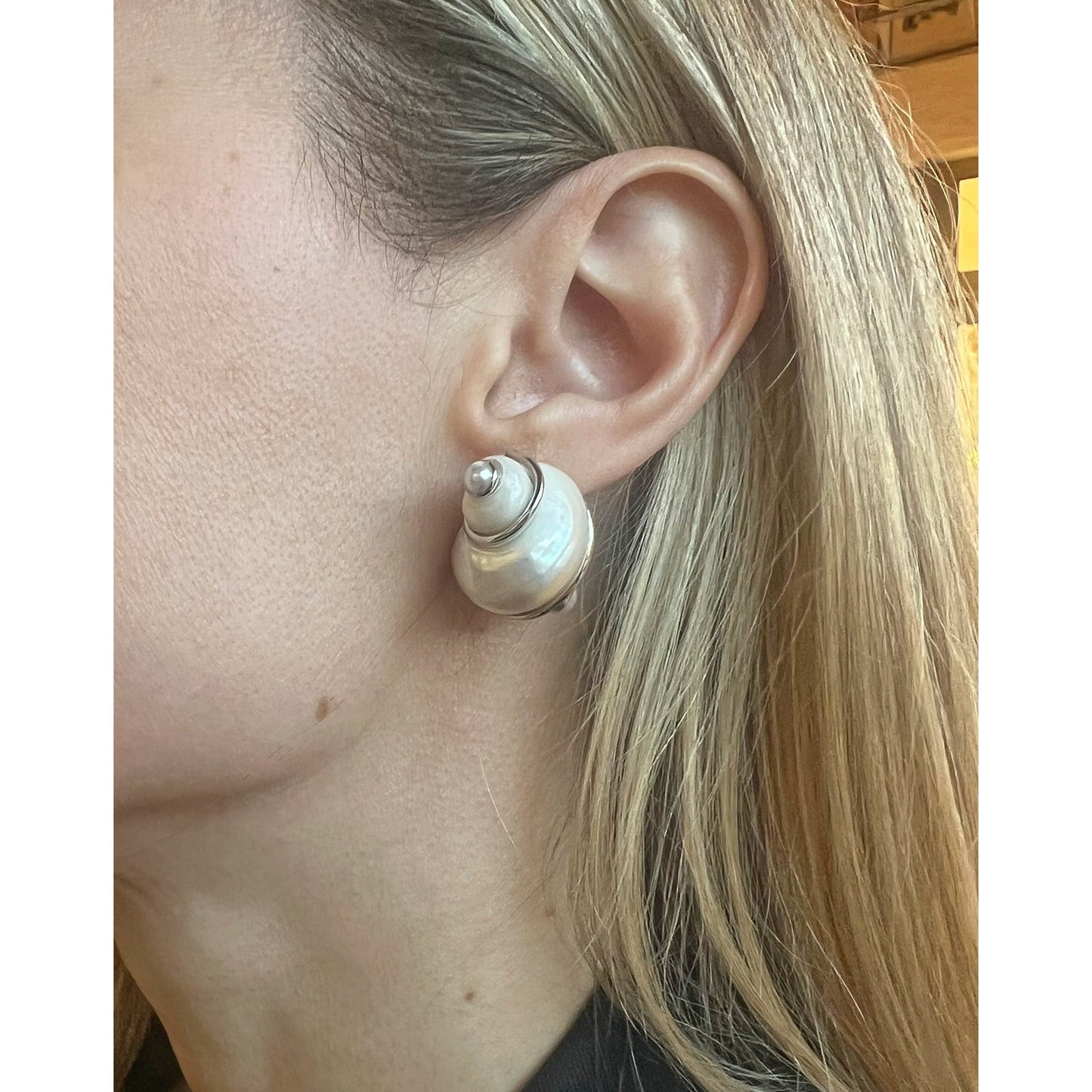 Seaman Schepps - 18k White Gold Pearl Turbo Shell Earrings
