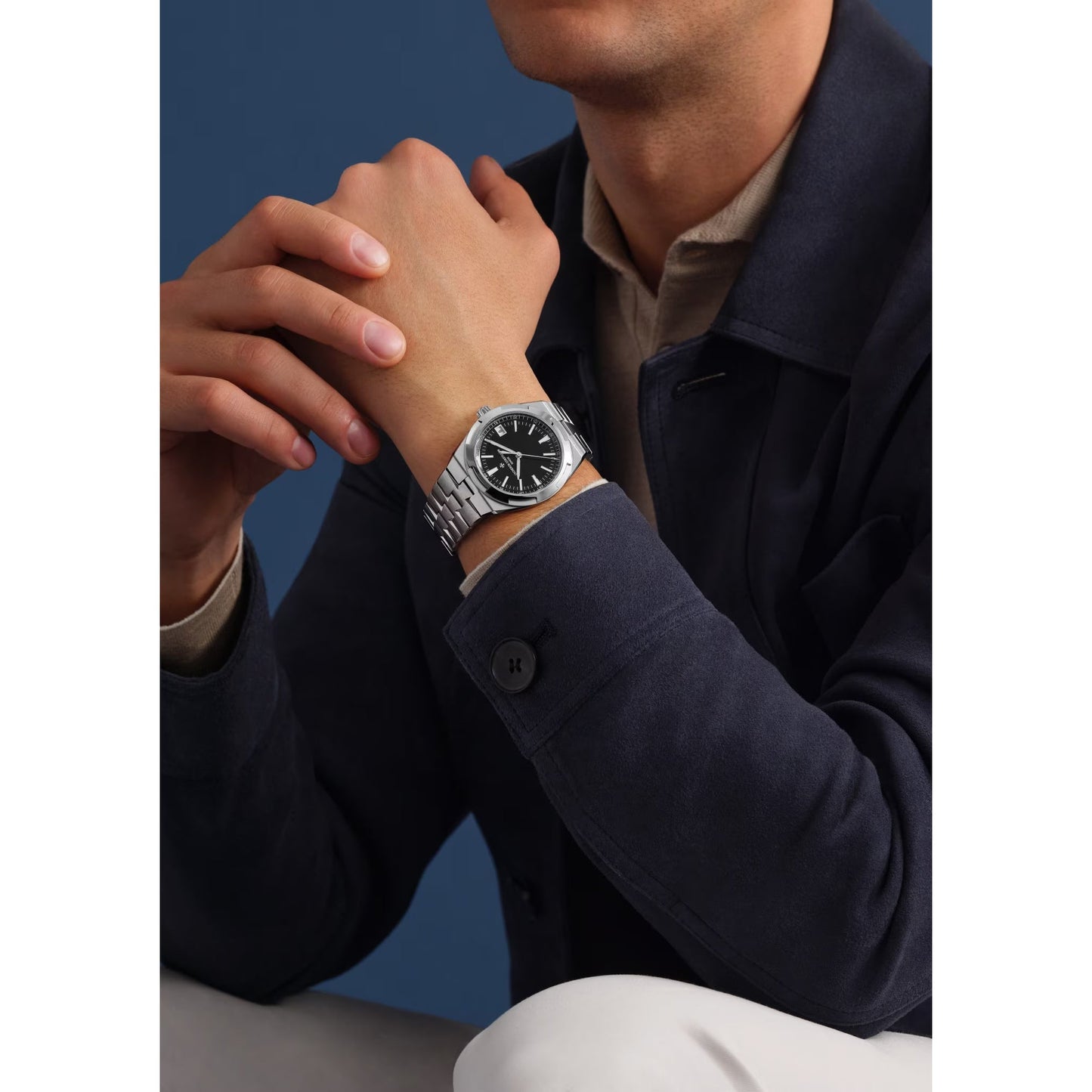 Vacheron Constantin - Overseas Self - Winding 41mm Black Dial Steel (4520V/210A - B483)