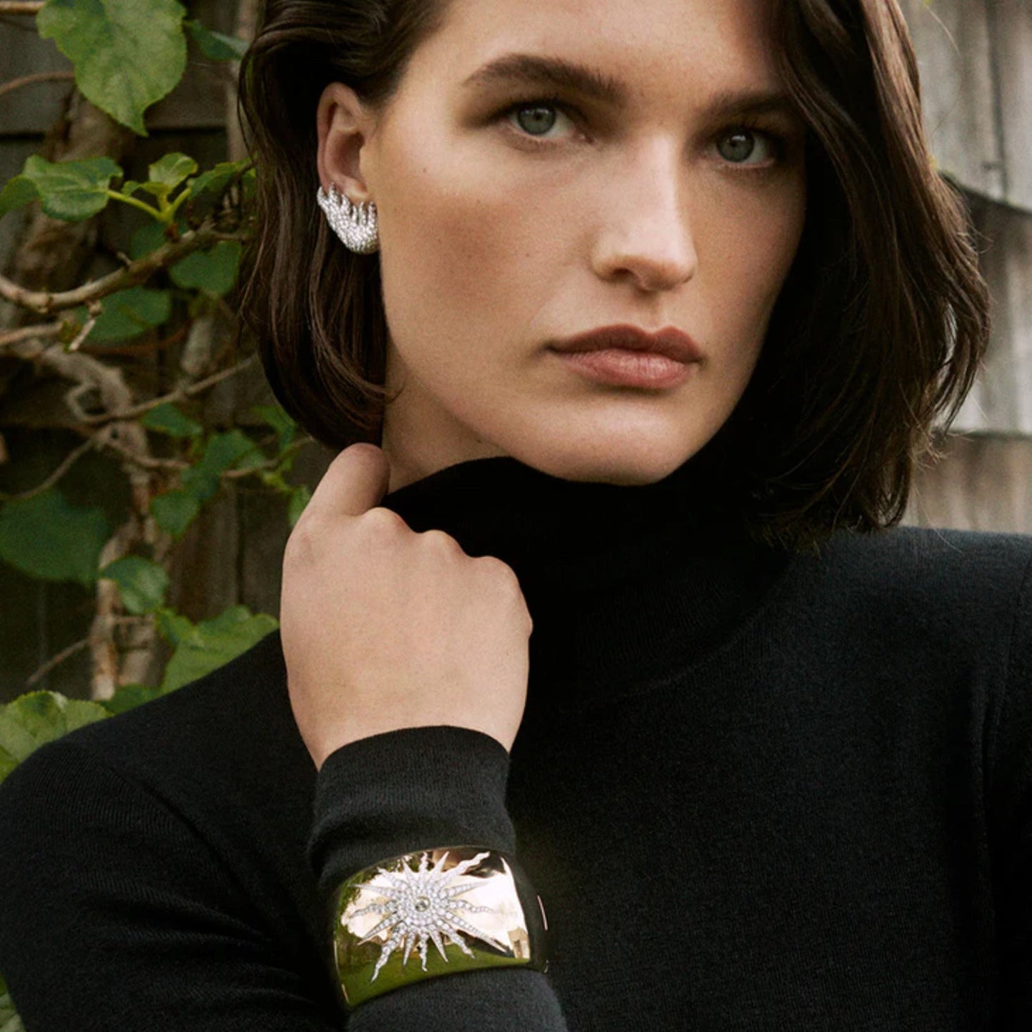 Verdura - 18k Yellow Gold Diamond Sun Cuff Bracelet