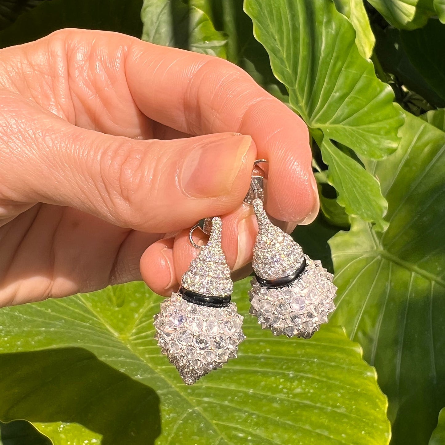 Greenleaf & Crosby - 18k White Gold Diamond Kalash Pendant Earrings