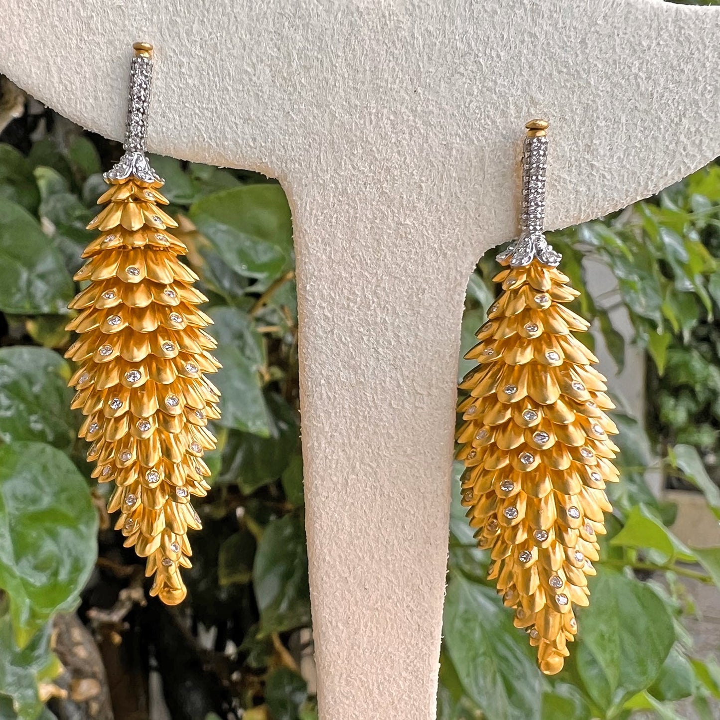 Greenleaf & Crosby - 18k Yellow Gold Diamond Pinecone Drop Earrings
