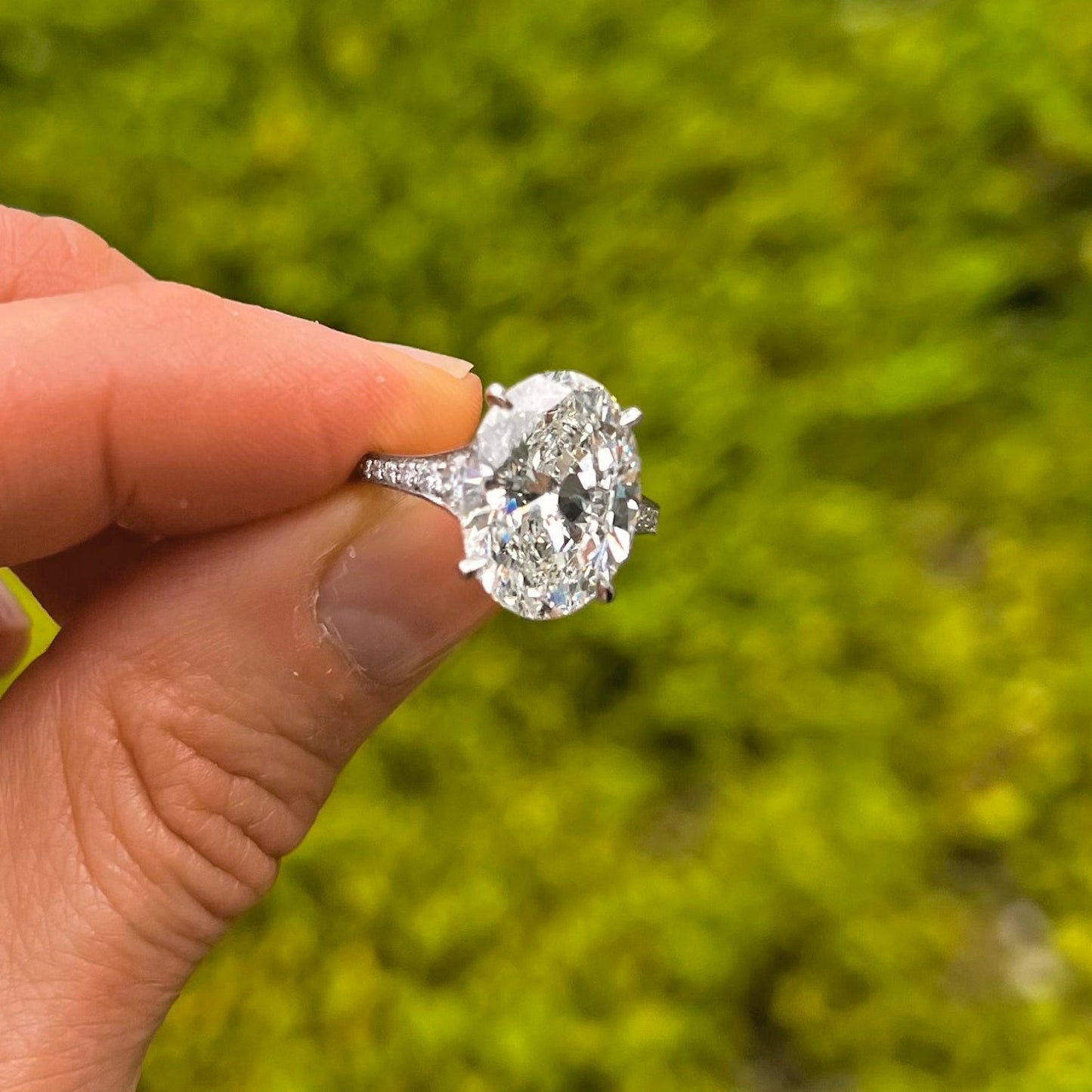 Greenleaf & Crosby - 7.02ct Oval Brilliant Diamond Ring (I/SI1)