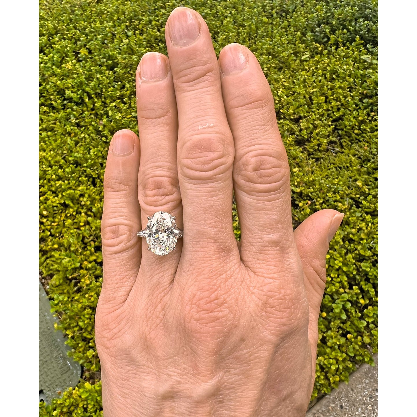 Greenleaf & Crosby - 7.02ct Oval Brilliant Diamond Ring (I/SI1)