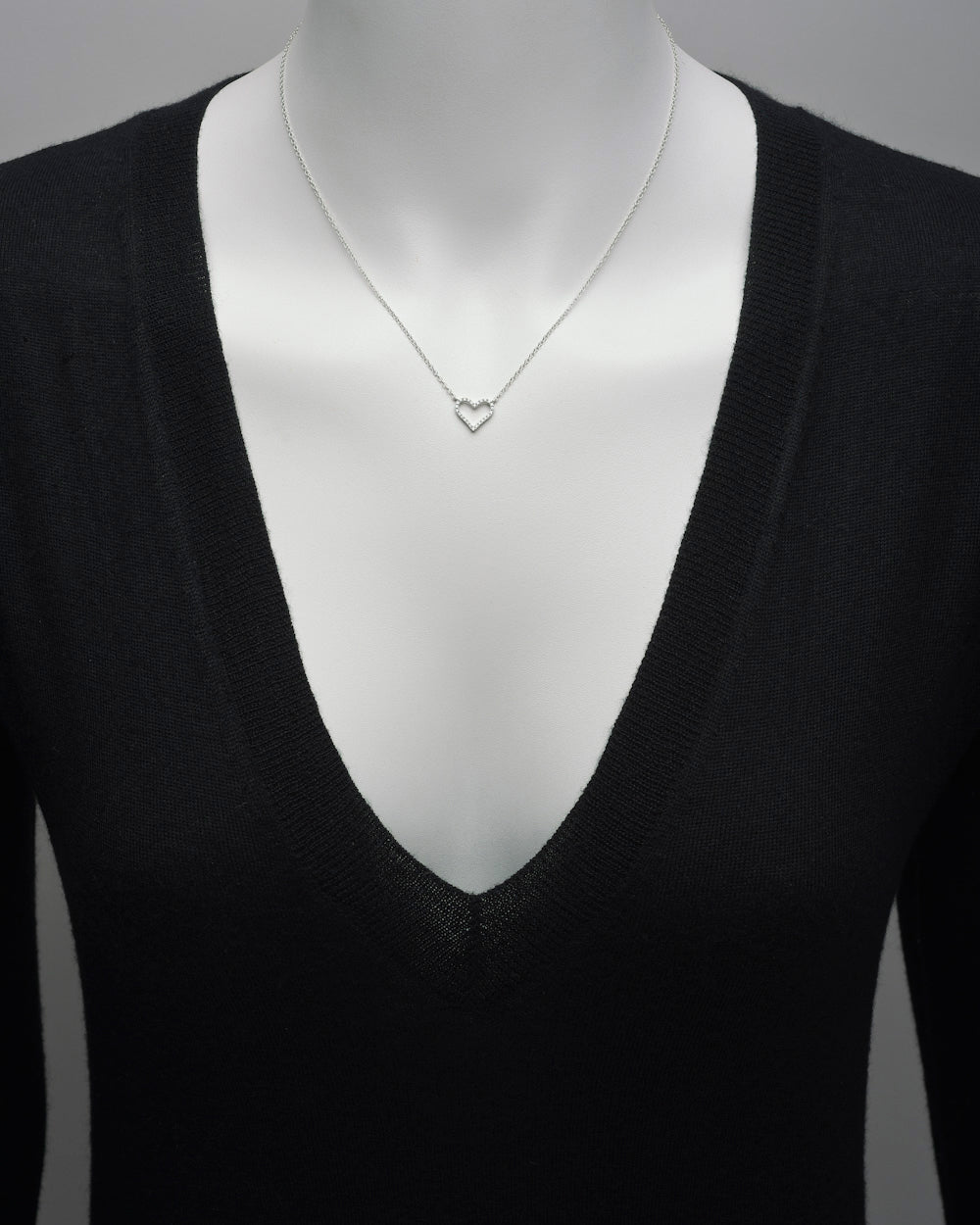 Greenleaf & Crosby - Small 18k White Gold Diamond Heart Pendant