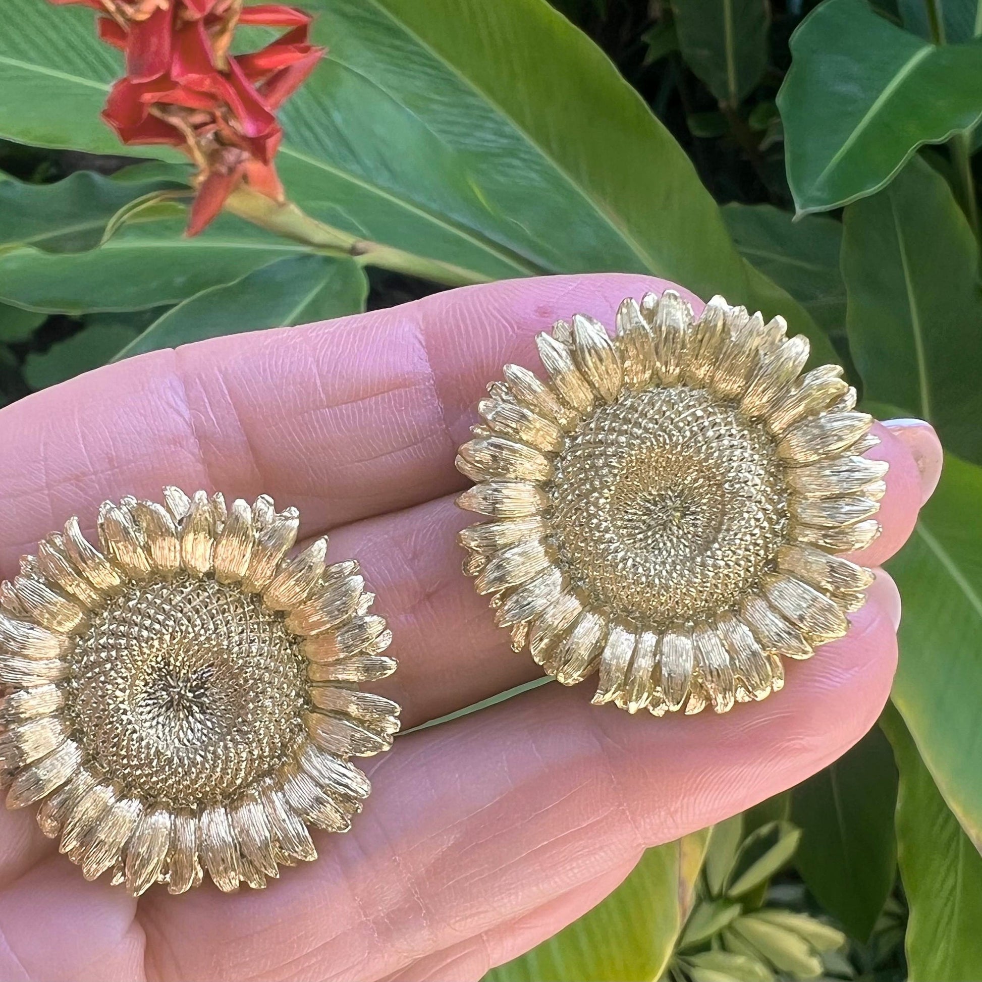 Bielka - 18k Yellow Gold Large Sunflower Earrings