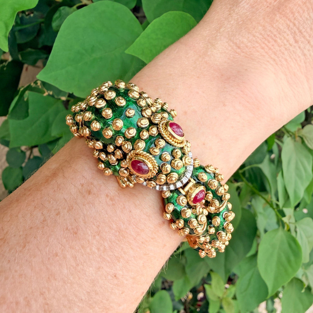 David Webb - 18k Yellow Gold Green Enamel Ruby Diamond Frog Bracelet