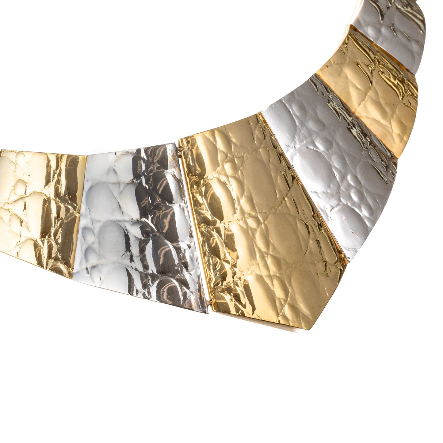 Gucci - 18k Yellow & White Gold Alligator Finish Collar Necklace