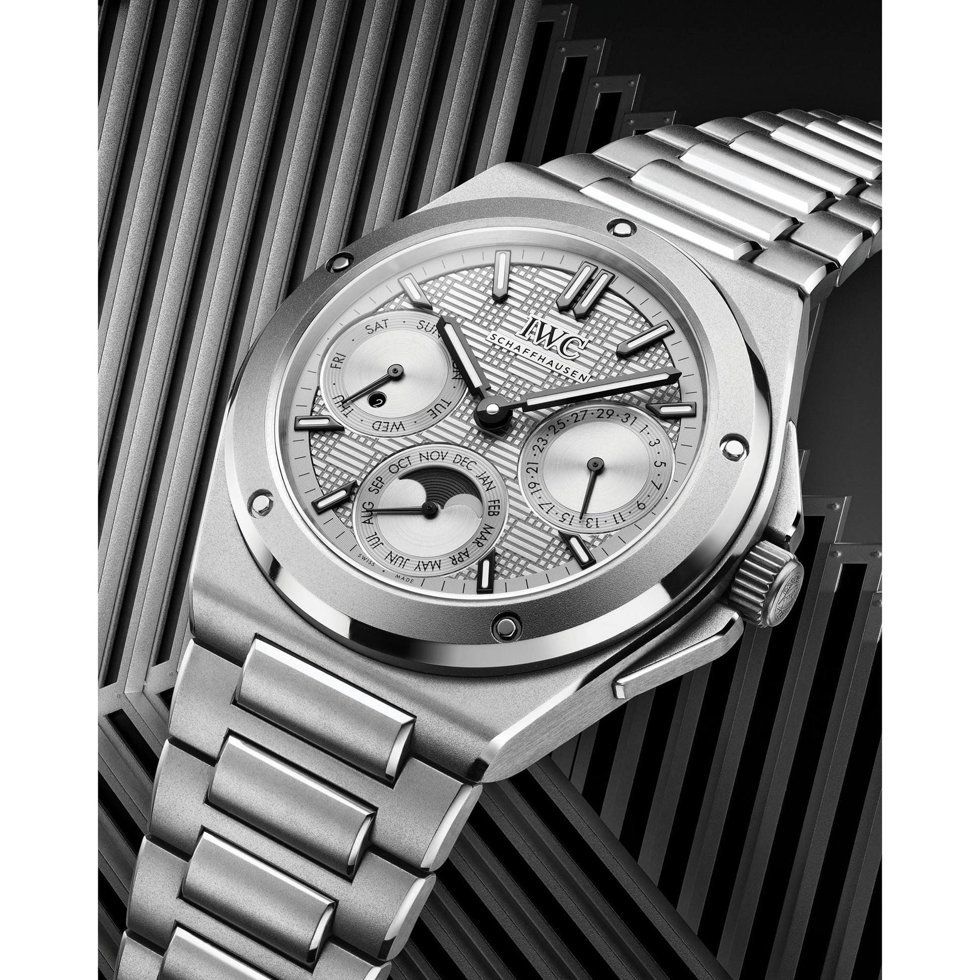 IWC Schaffhausen - Ingenieur Perpetual Calendar 41 Titanium (IW344904)