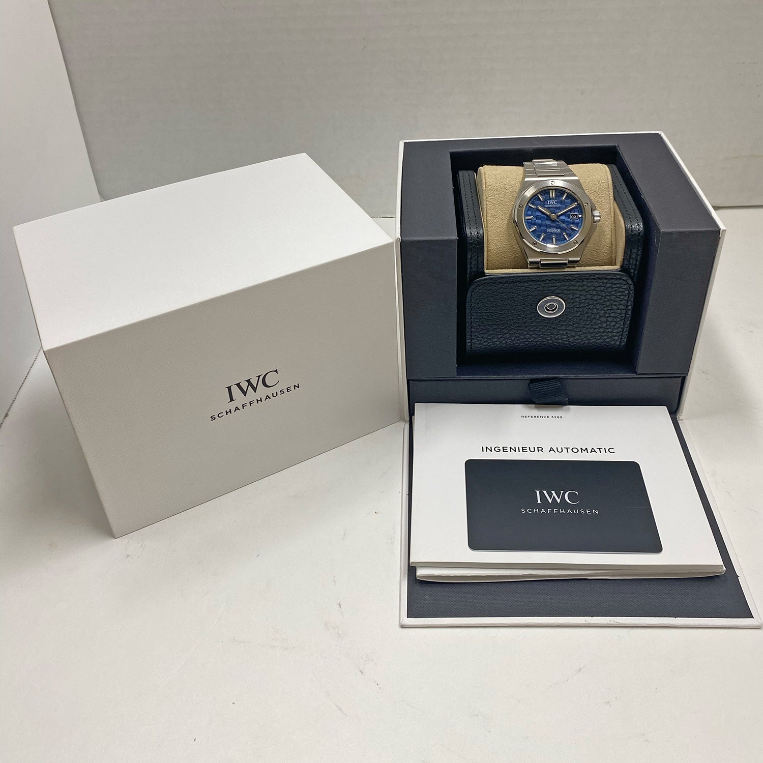 IWC Schaffhausen - Pre - Owned Ingenieur Automatic 40 Blue Dial (IW328907)
