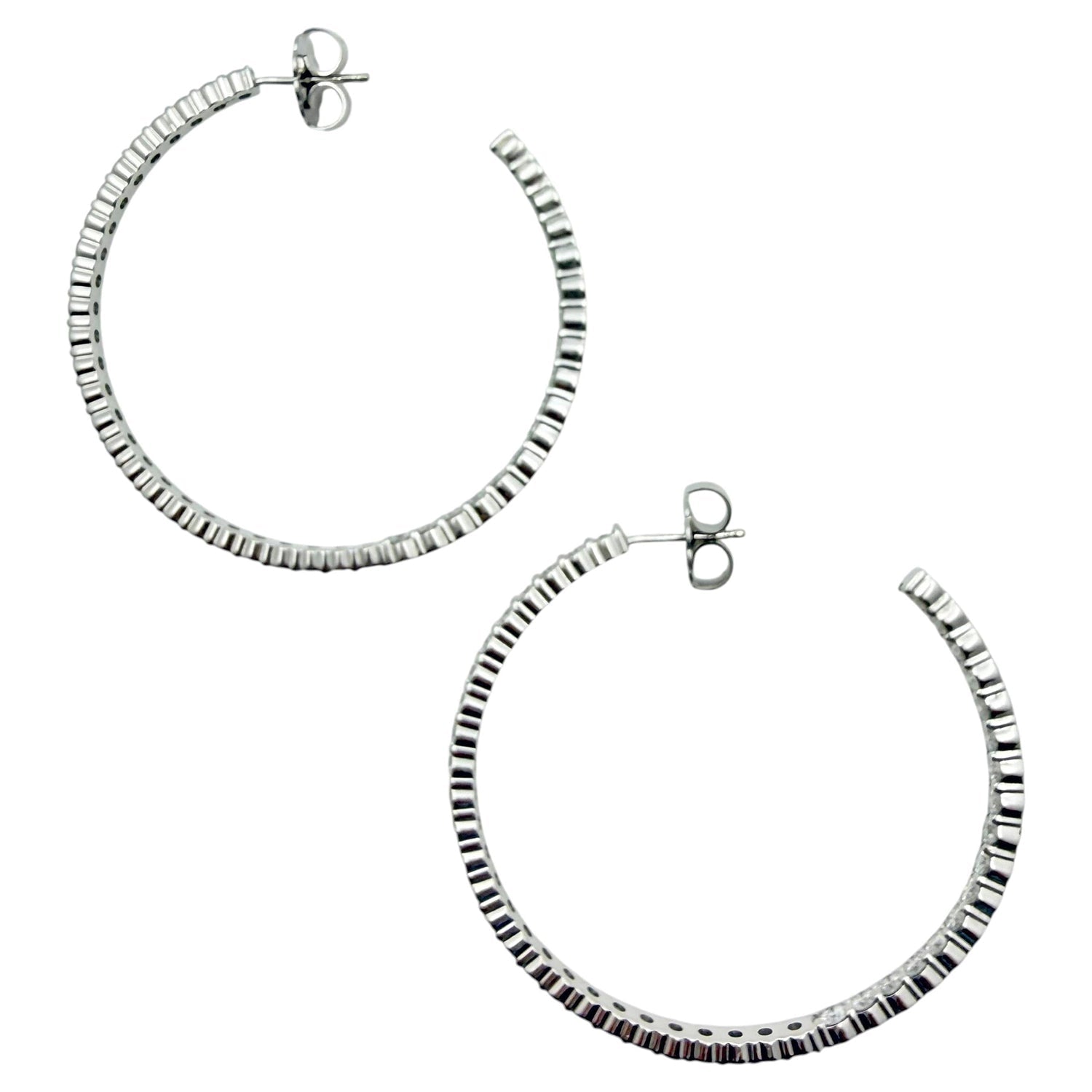Kwiat - 6.49ct 18k White Gold Round Brilliant Diamond Hoop Earrings