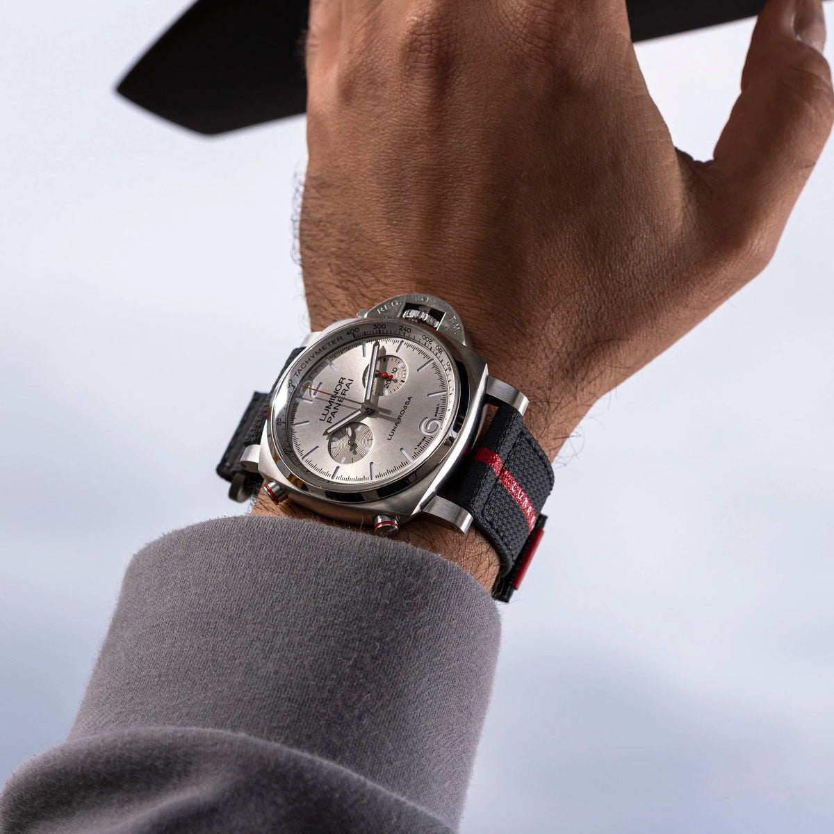 Luminor Luna Rossa Chrono 44mm Steel (PAM01768)