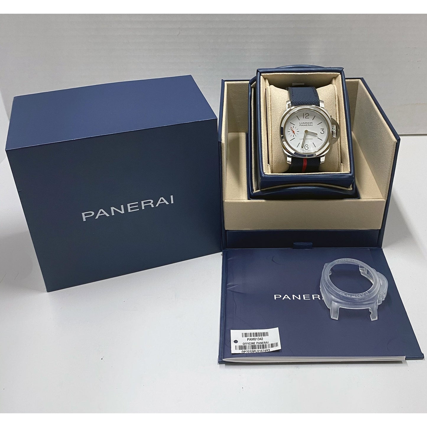 Panerai - Pre - Owned Luminor Luna Rossa 44mm (PAM01342)