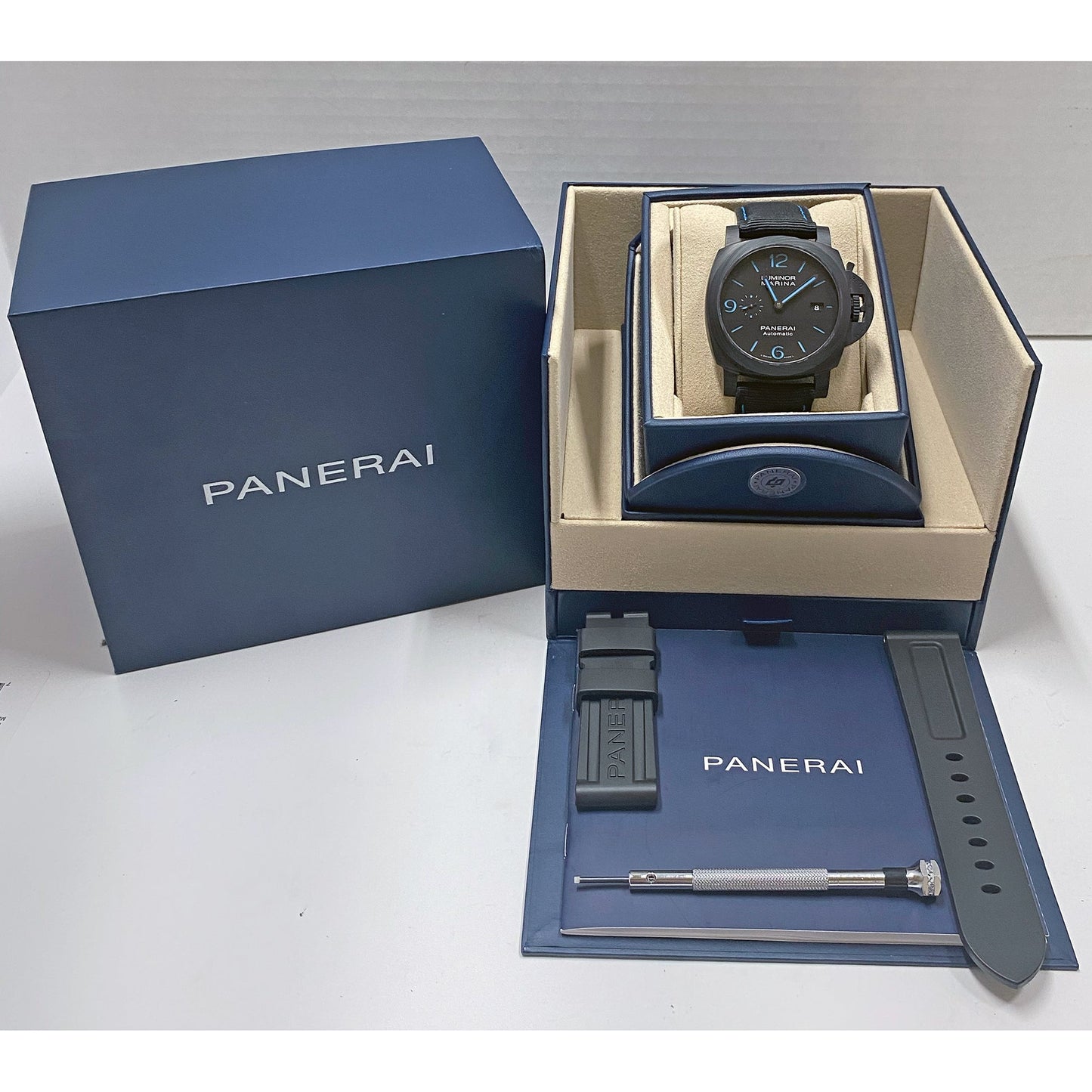 Panerai - Pre - Owned Luminor Marina 44mm Carbotech (PAM02661)