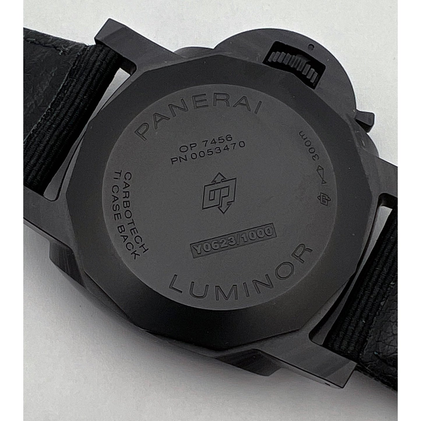 Panerai - Pre - Owned Luminor Marina 44mm Carbotech (PAM02661)