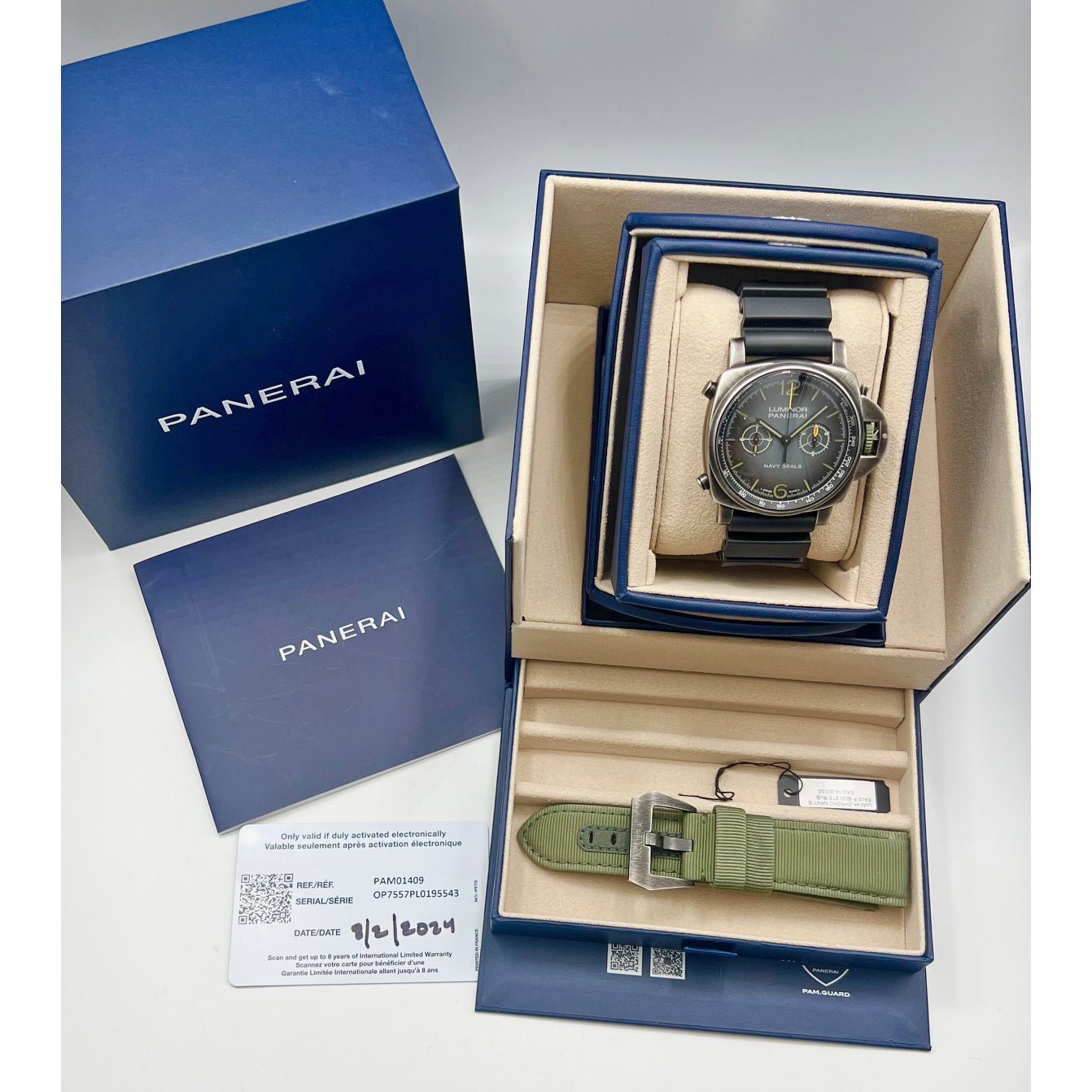 Panerai - Pre - Owned Submersible Chrono Navy SEALs (PAM01409)