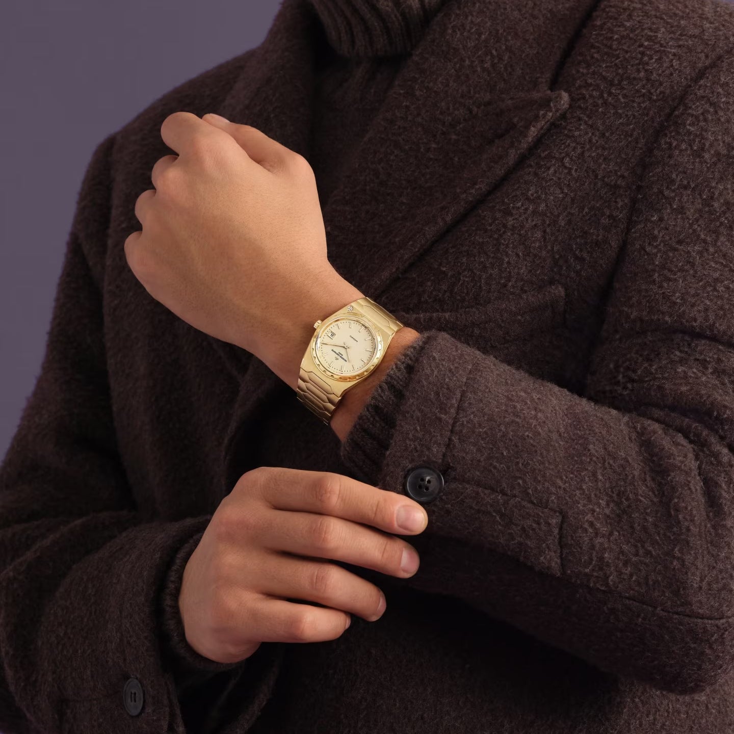 Vacheron Constantin - Historiques 222 37mm Yellow Gold (4200H/222J - B935)