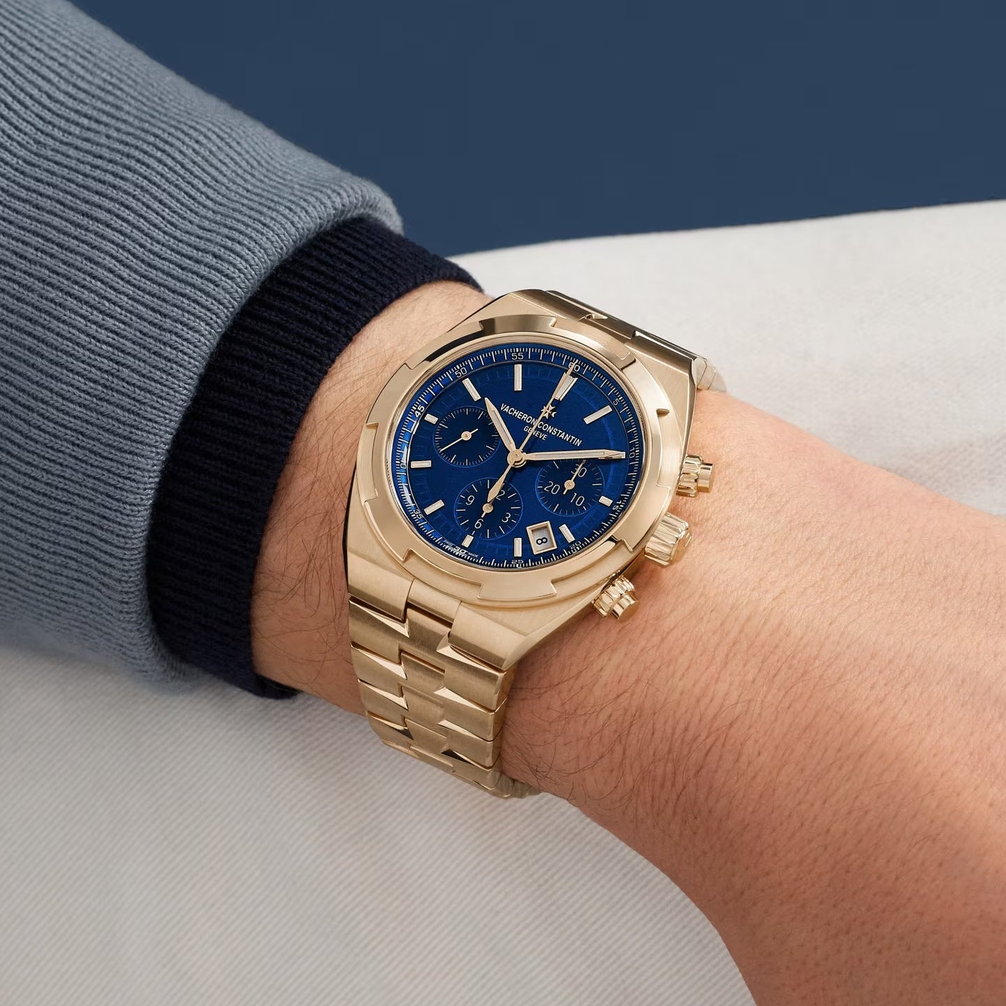 Vacheron Constantin - Overseas Chronograph Pink Gold Blue Dial (5520V/210R - B952)