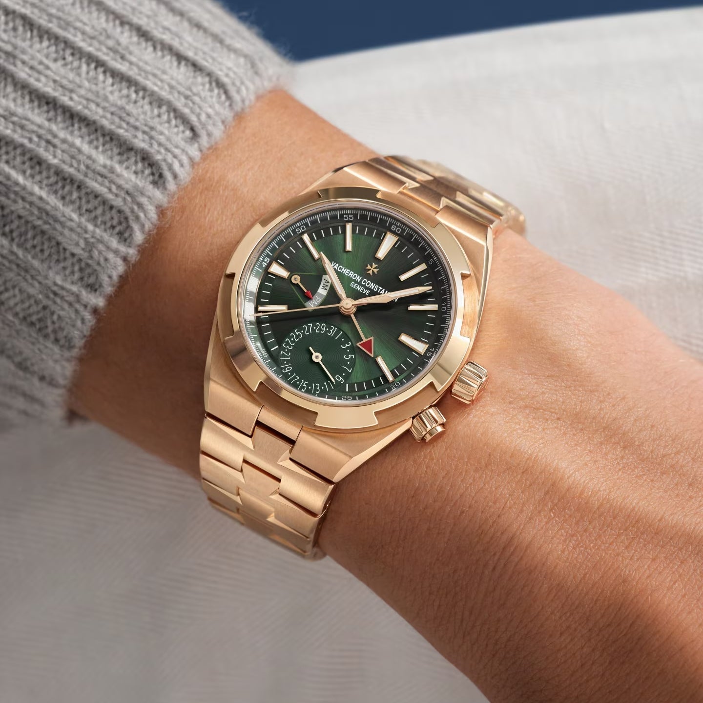 Vacheron Constantin - Overseas Dual Time Green Dial Pink Gold (7920V/210R - B965)