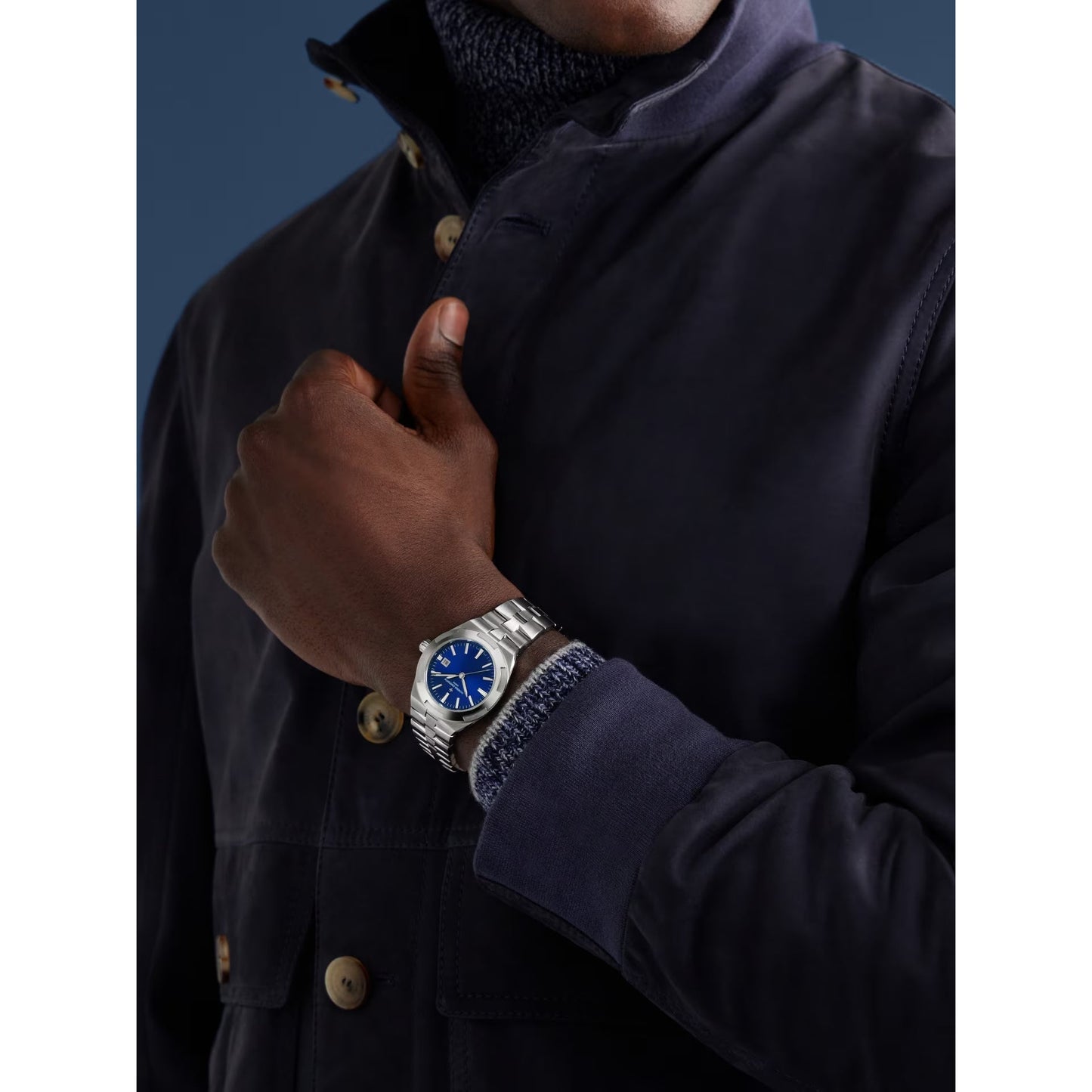 Vacheron Constantin - Overseas Self - Winding 34.5mm Blue Dial Steel (4600V/200A - B980)