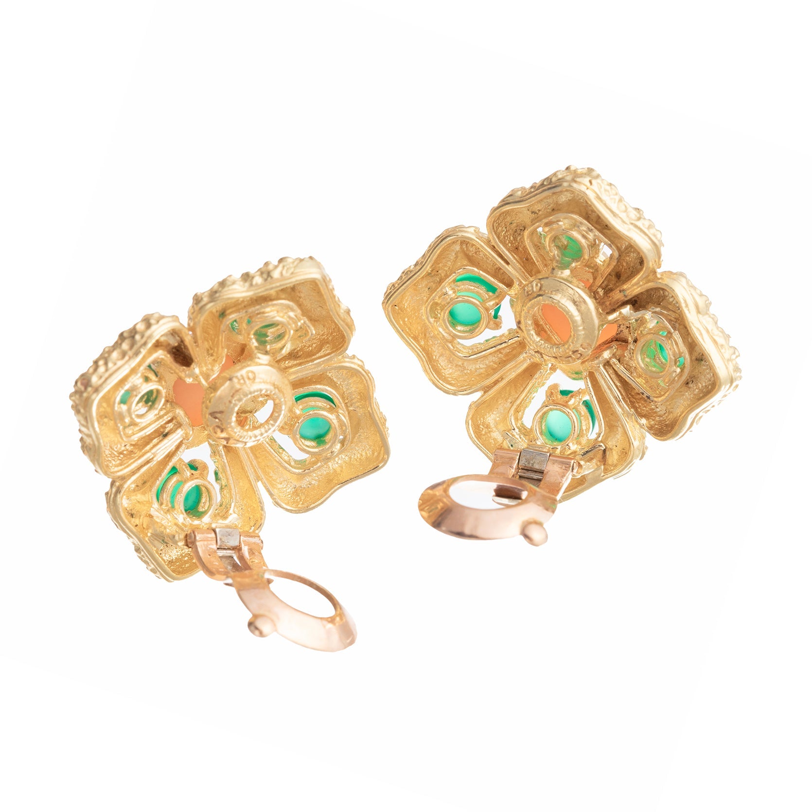 Van Cleef & Arpels - 18k Gold Coral Chrysoprase Delphes Clip Earrings
