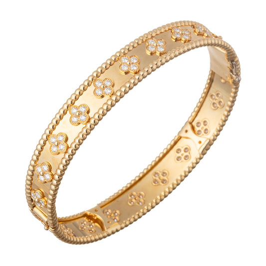 Van Cleef & Arpels - 18k Yellow Gold Diamond Perlée Clovers Medium Bracelet