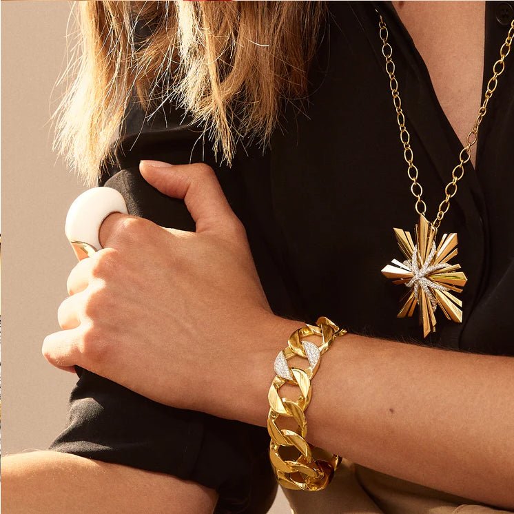 Verdura - 18k Yellow Gold & Diamond Curb - Link Bracelet