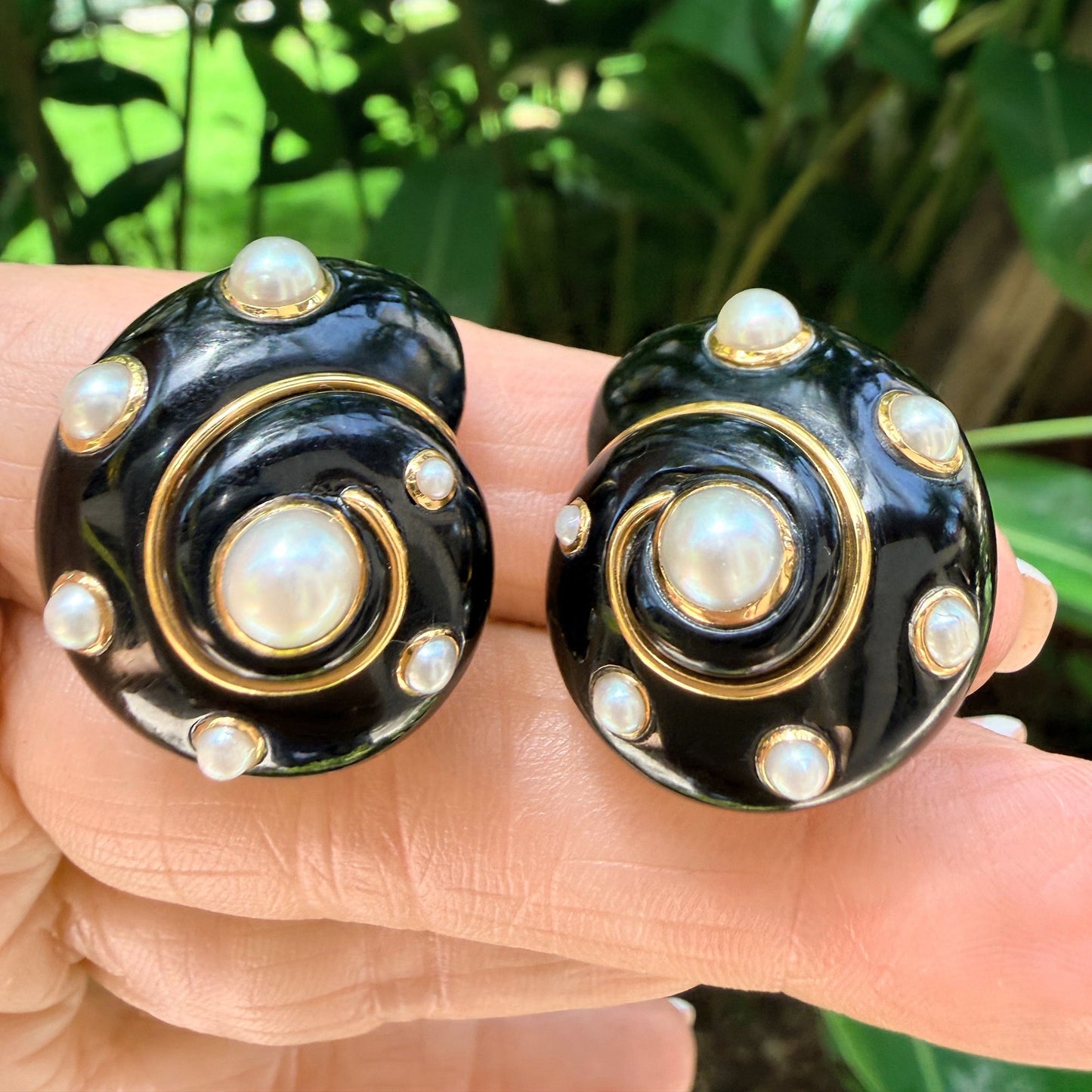 Verdura - Estate 18k Yellow Gold Black Jade Pearl Shell Earrings