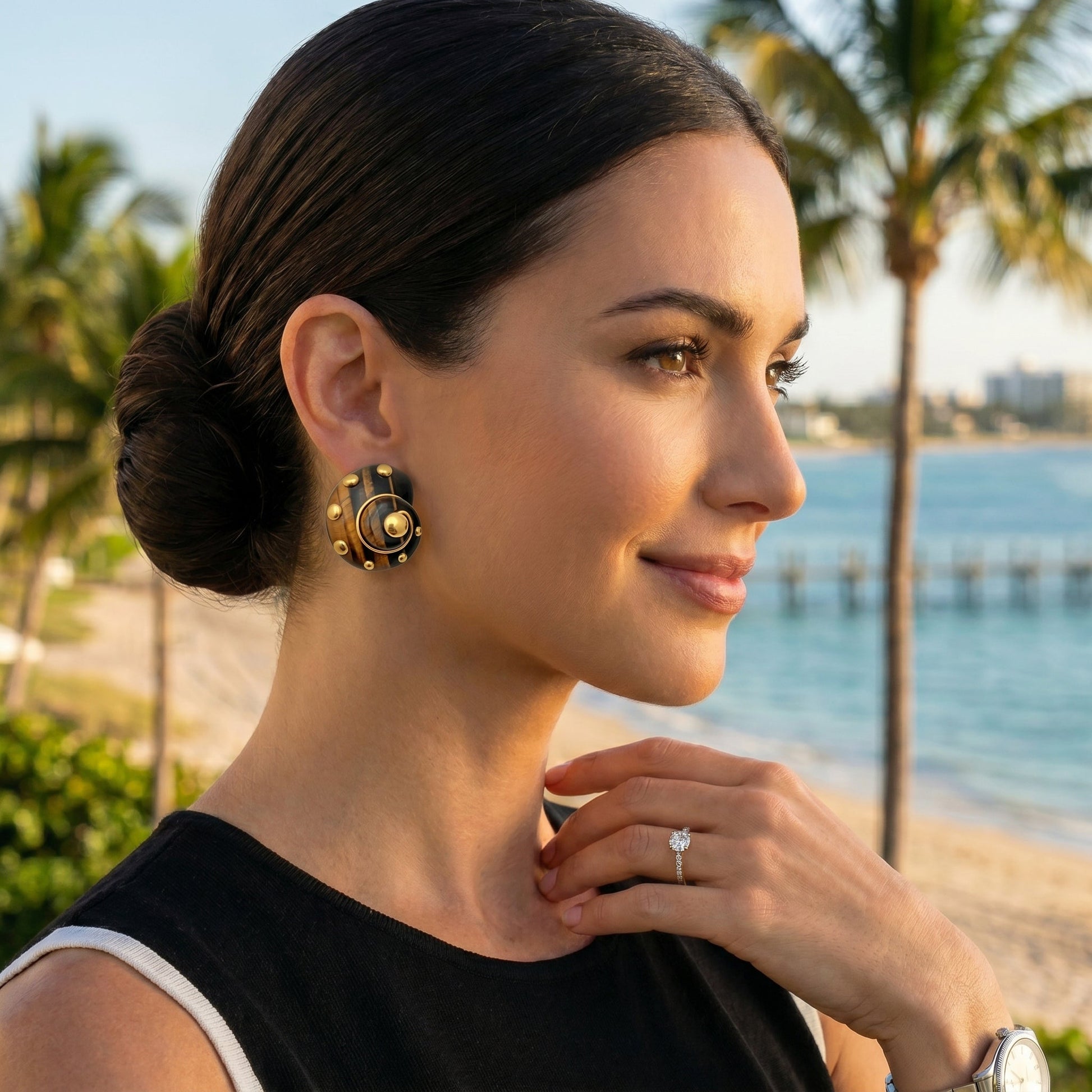 Verdura - Estate 18k Yellow Gold Tiger Eye Shell Earrings