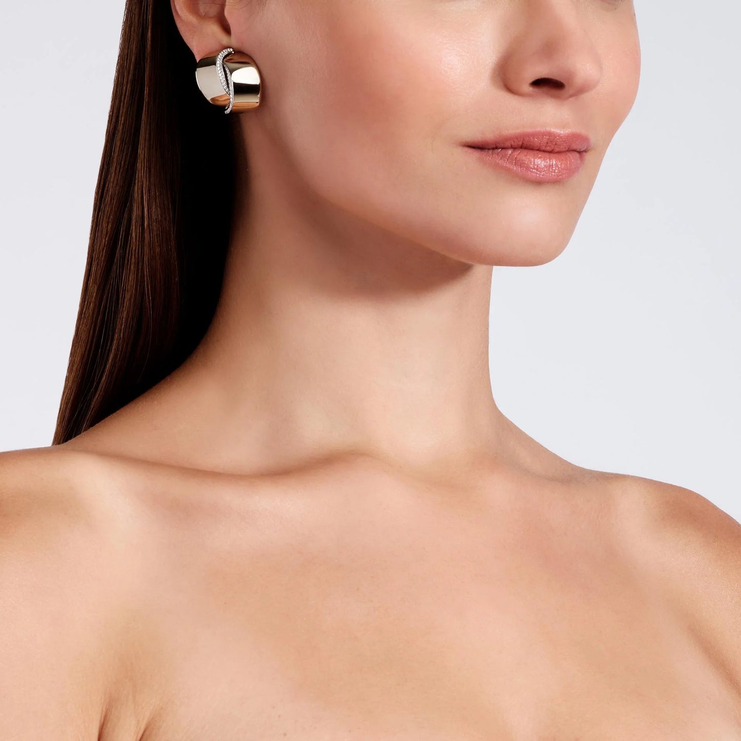 Vhernier - 18k White Gold Diamond Abbraccio Midi Earrings