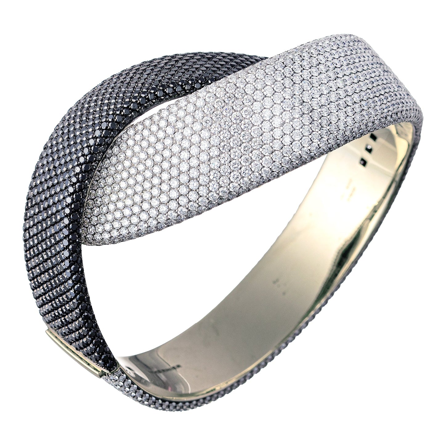 Vhernier - Black & White Diamond Abbraccio Bracelet