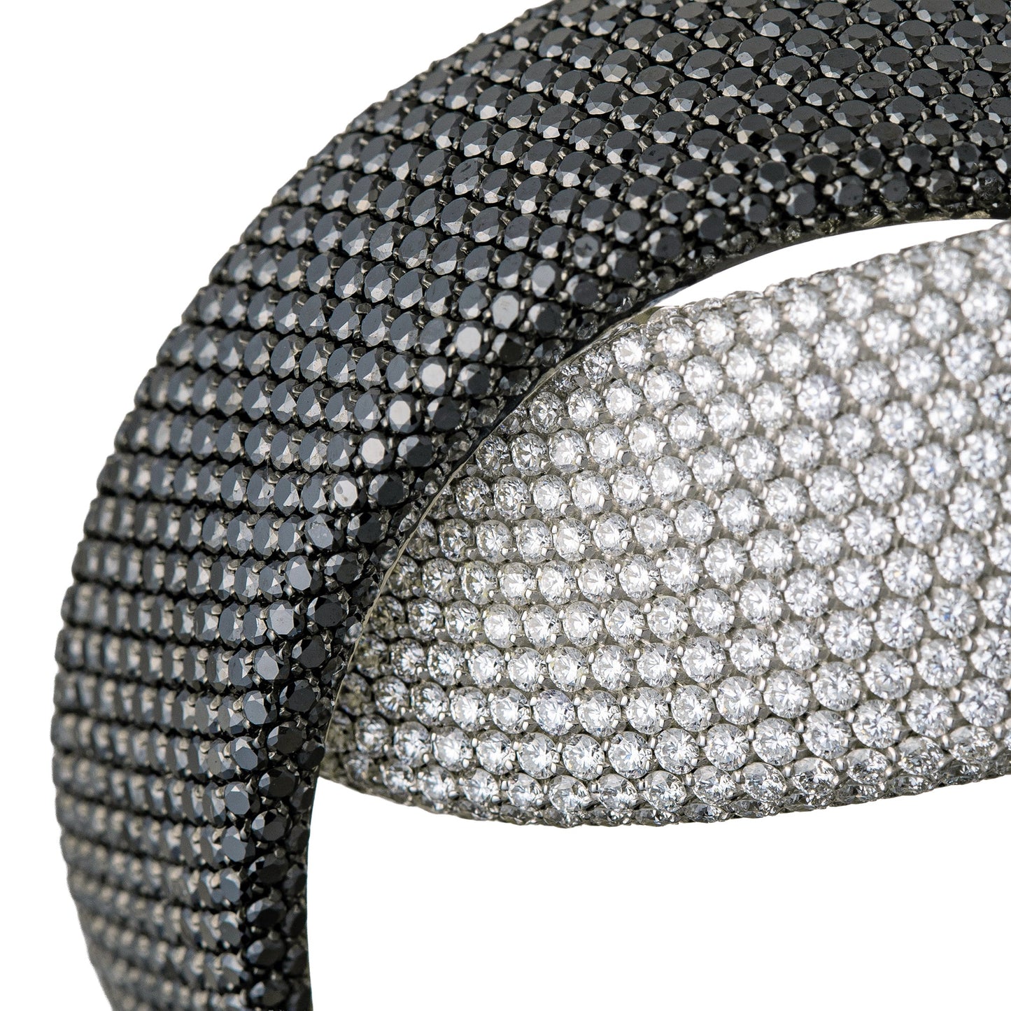 Vhernier - Black & White Diamond Abbraccio Bracelet