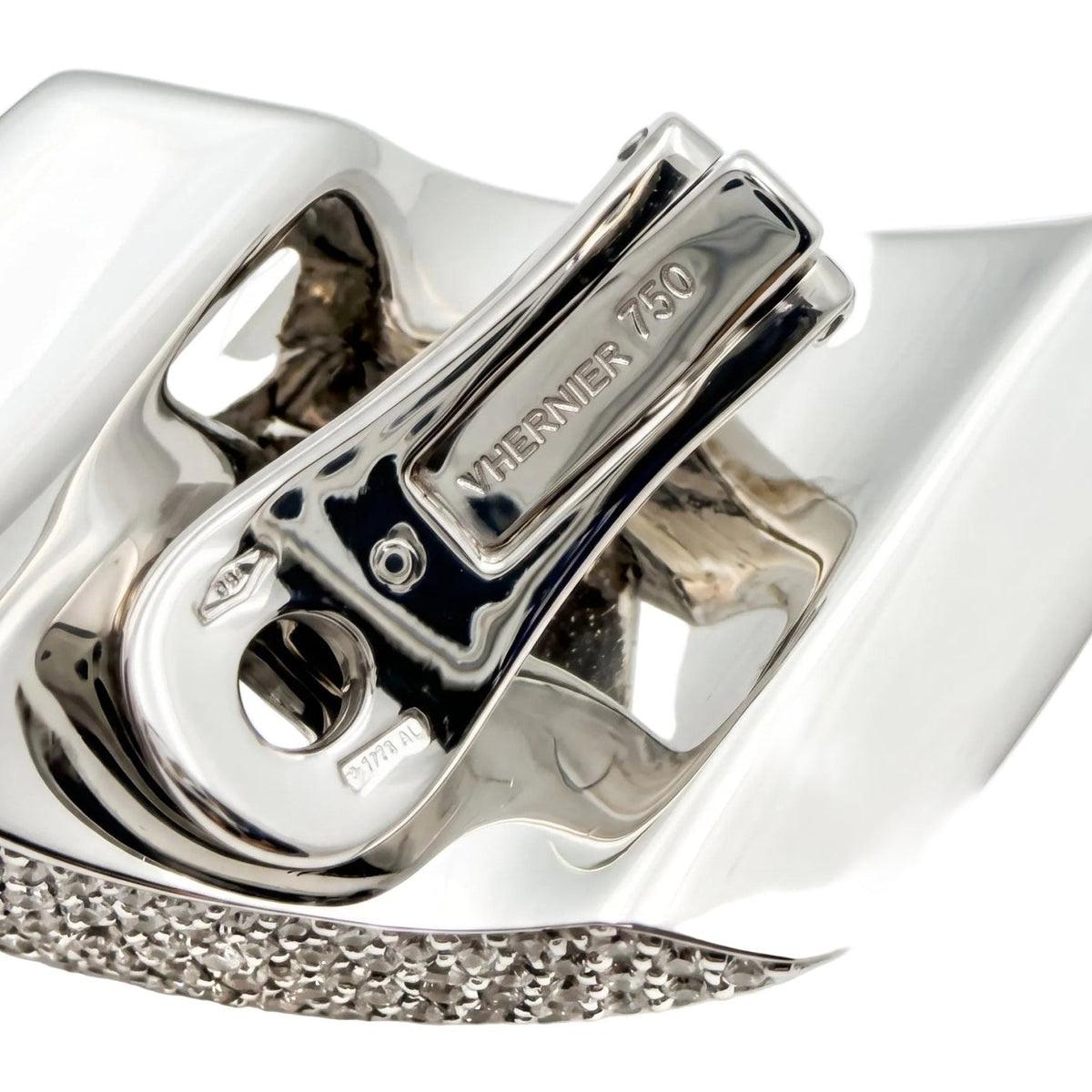 Vhernier - Estate 18k White Gold Diamond Vague Earrings