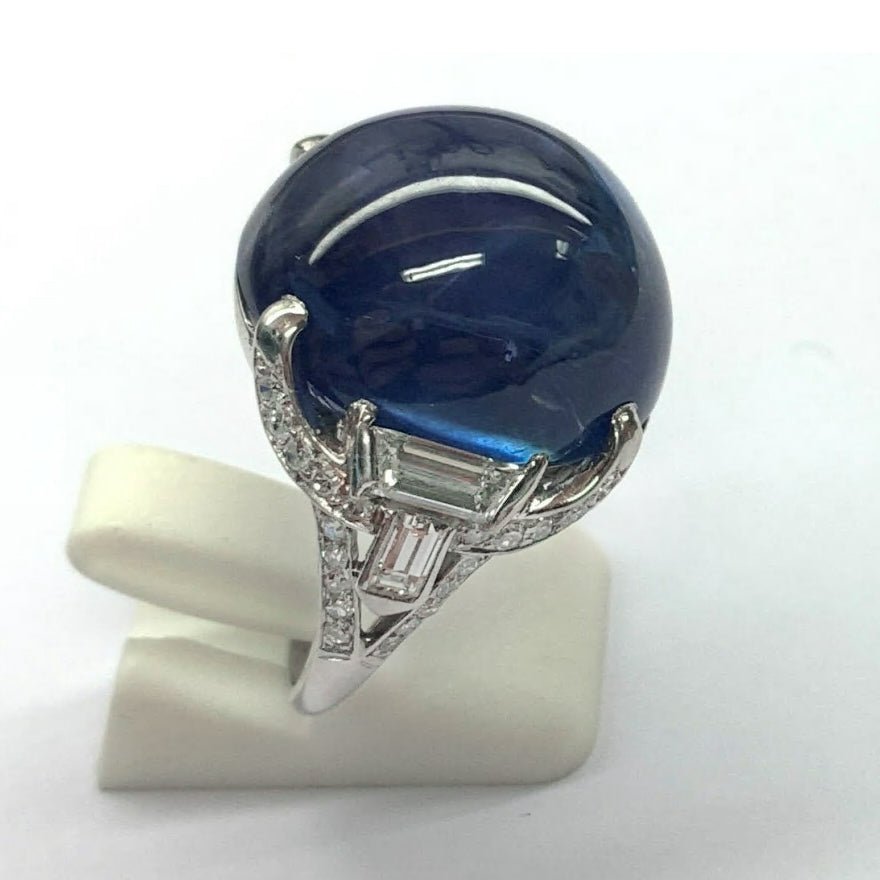 Vintage Cabochon Sapphire Ring - Kinn