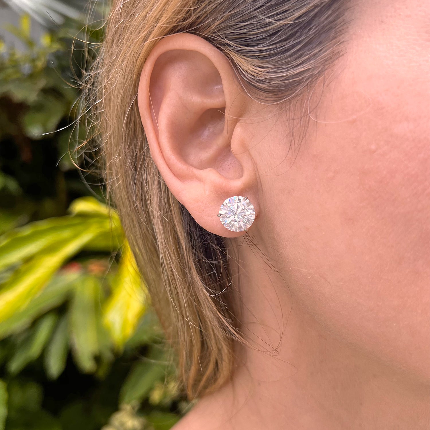 Greenleaf & Crosby - 10.09ct Round Brilliant Diamond Stud Earrings (D/VS)