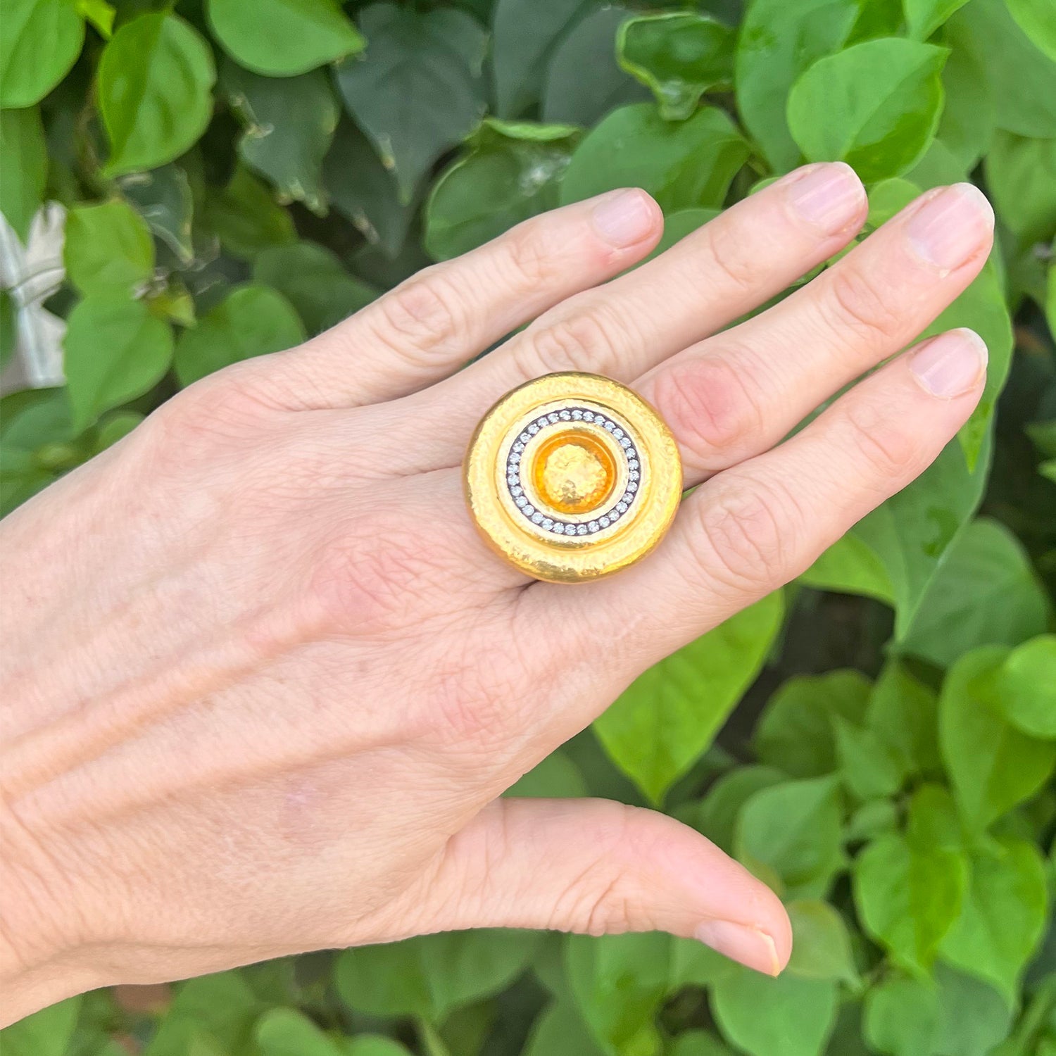 Gurhan - 22k Yellow Gold Diamond Moon Beam Ring