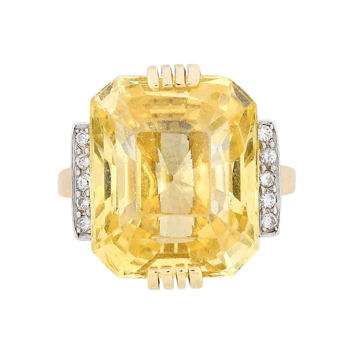 Tiffany & Co - 19.77ct No-Heat Yellow Sapphire Retro Cocktail Ring