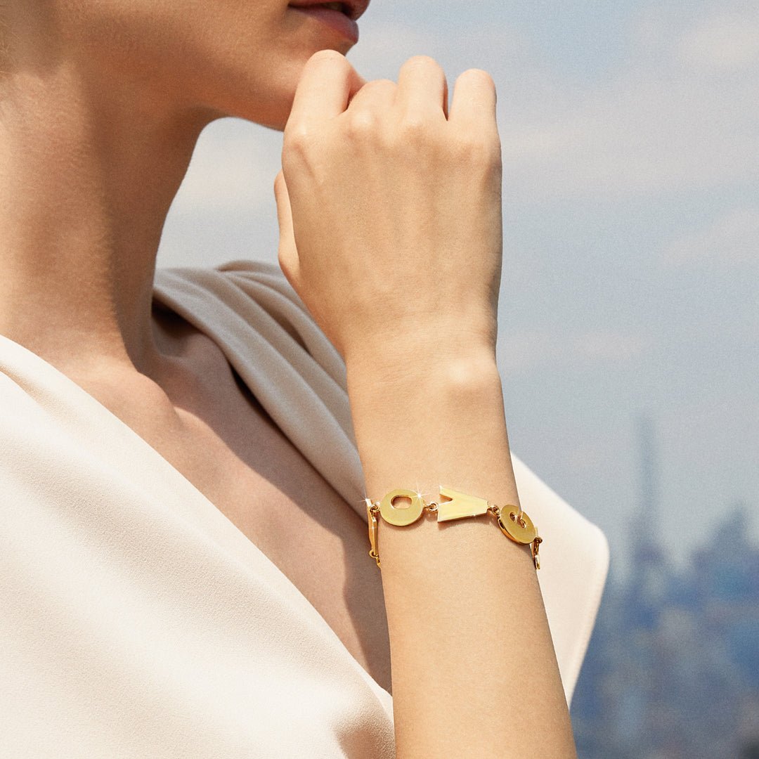 Verdura - 18k Yellow Gold 'I LOVE YOU' Bracelet